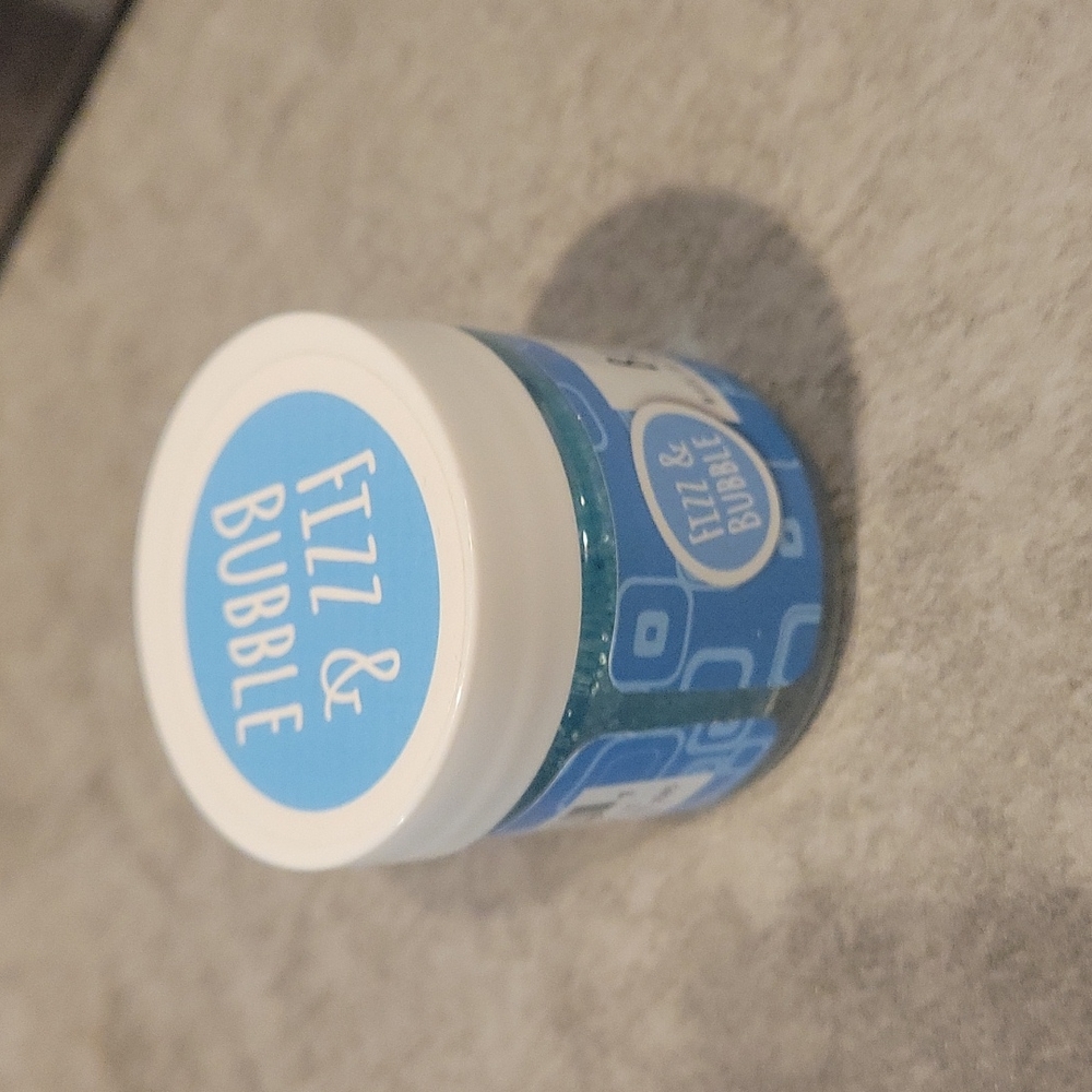 Lip scrub